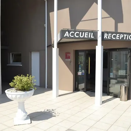 Hôtel Formules Club-3