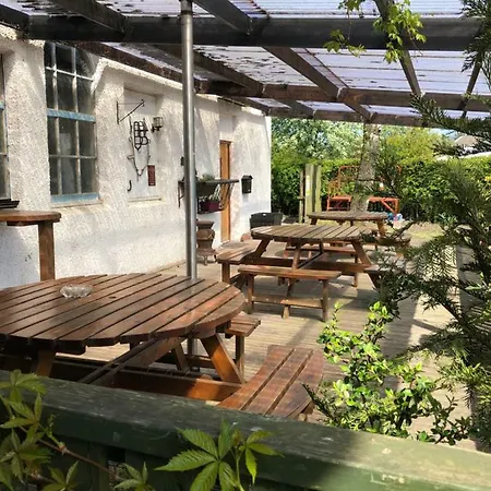 The Old Stables Pub With Rooms-2