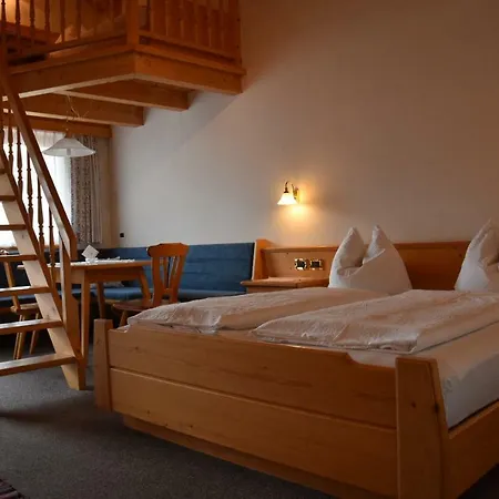 Garni Haus Tyrol-3