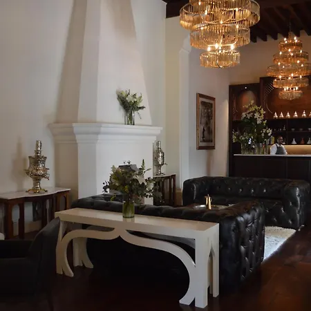 Hotel Casa Blanca 7-2