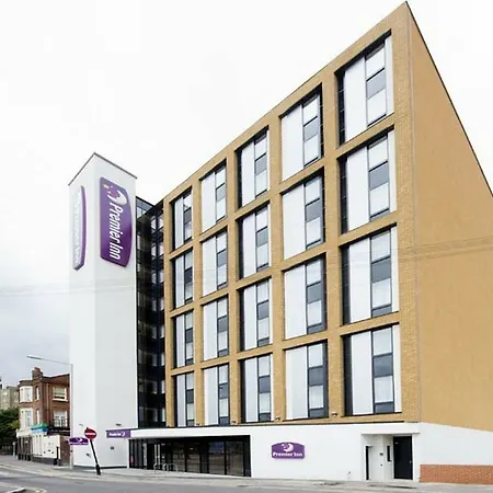 Premier Inn London Tottenham Hale-2