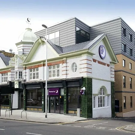 Premier Inn London Clapham-2