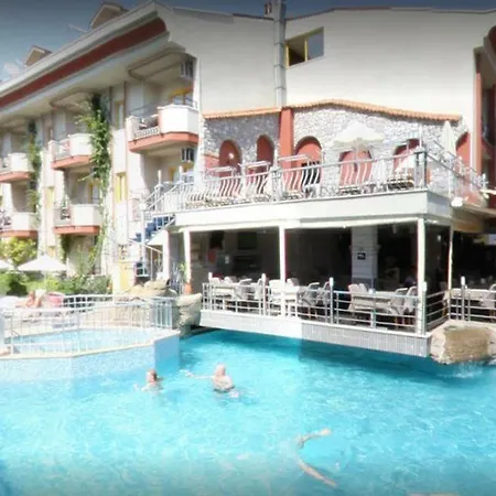 Club Dante Apartments-2