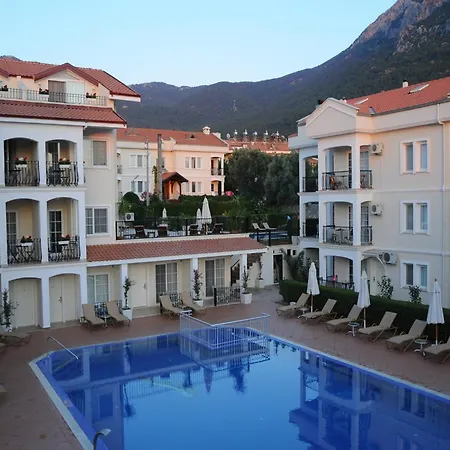 Sea Breeze Hotel And Apartments-2