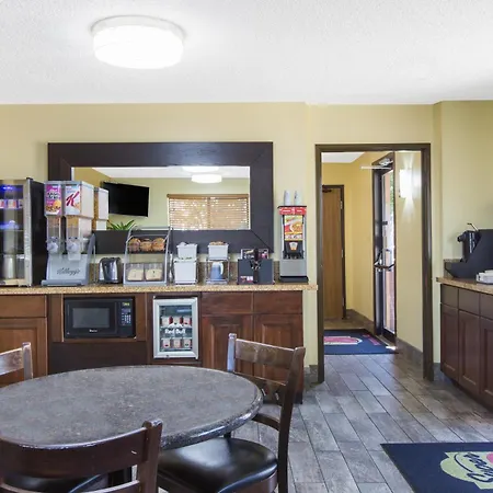 Super 8 By Wyndham Nampa-3