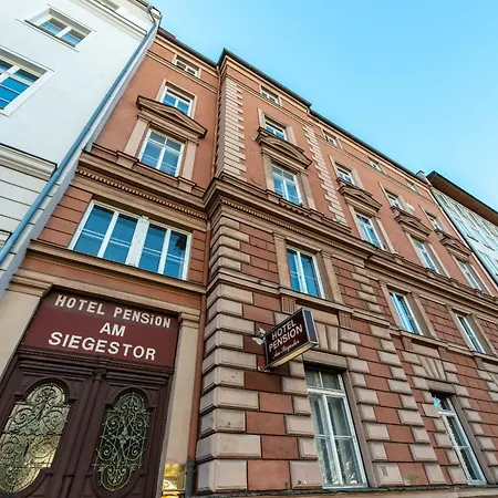 Hotel-Pension Am Siegestor-3
