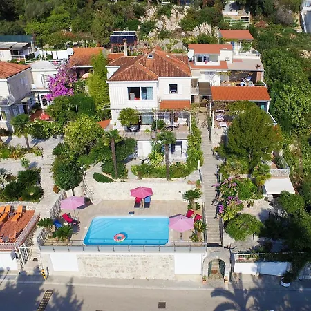 Villa Carmen Rooms & Apartments-2