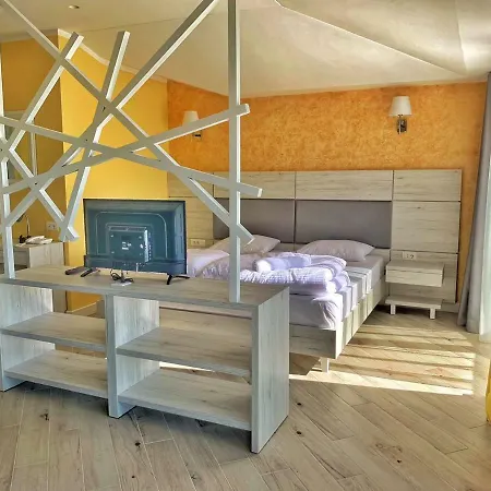 Hotel Pierina-3