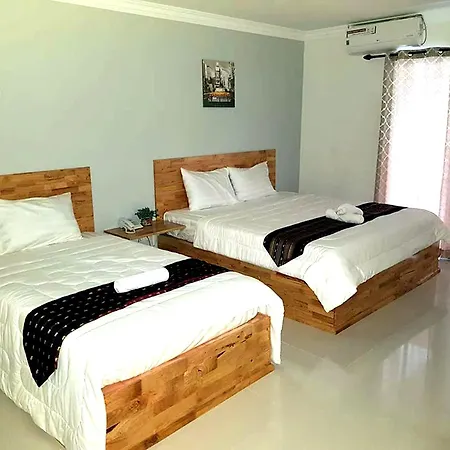 Lucky Hostel-2
