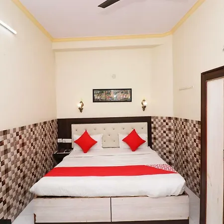 Fabhotel Sarwan-2