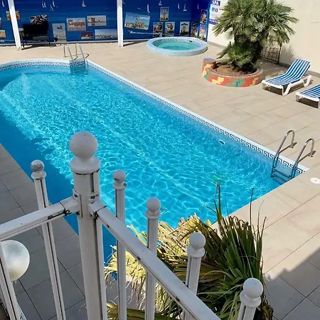 Amerique Hotel Palavas - Piscine - Plage-2