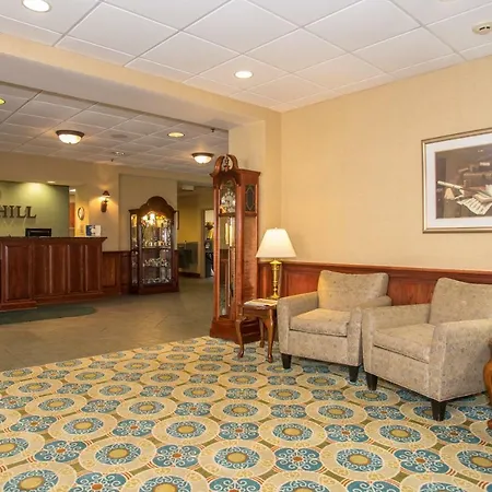 Round Hill Inn-2