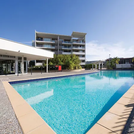 Oaks Brisbane Mews Suites-2