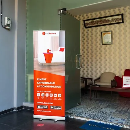 RedDoorz Near Gajah Mada Street Semarang-3