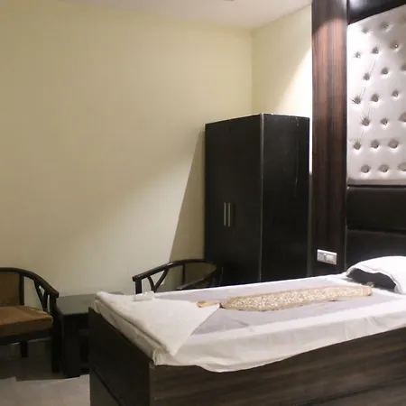 Hotel The Diamond-2