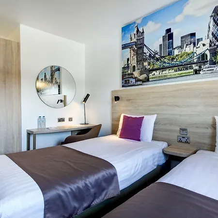 Ibis Styles London Excel-3