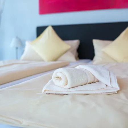 Europa Hotel Garni Free Parking-2