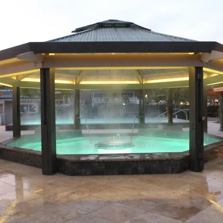 Calistoga Spa Hot Springs - Authentic Hot Springs Spa & Resort-3