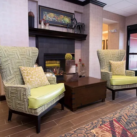 Hampton Inn & Suites Bismarck Northwest-2