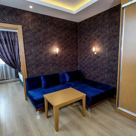 Grand Elmira Suites-3