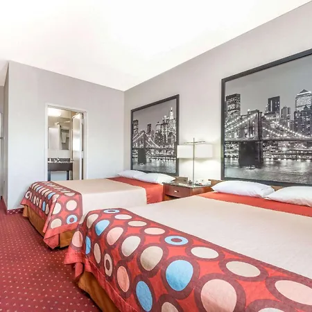 Super 8 By Wyndham North Bergen Nj/Nyc Area-3
