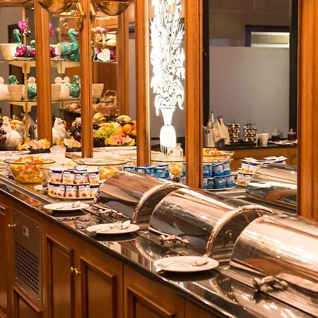 Le Grand Hotel & Spa-3
