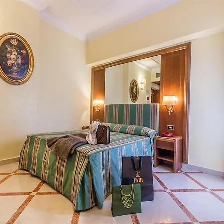 Raeli Hotel Noto-3