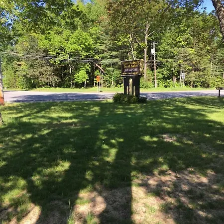 Warrensburg Inn & Suites - 6 Mi To Lake George-2