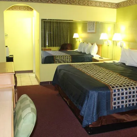 Hutchinson Inn-2