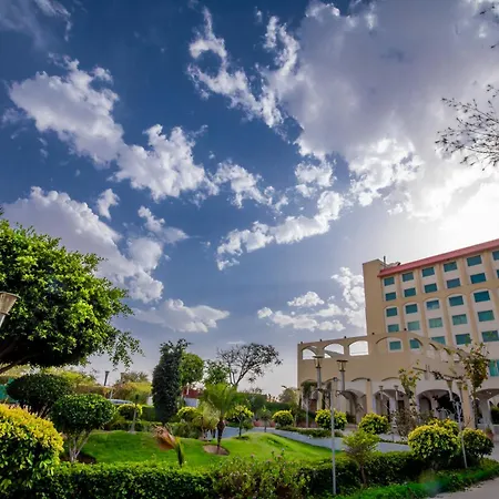 Ramada By Wyndham Jaipur Jaisinghpura-3