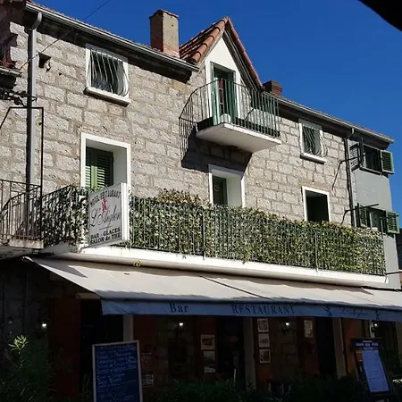 Hôtel Restaurant L'Aiglon-3