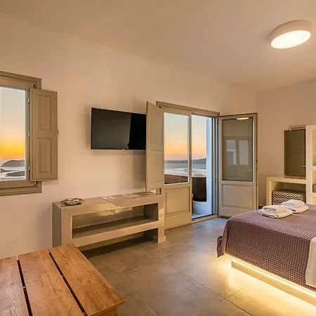 Caldera Stories Private Suites-3