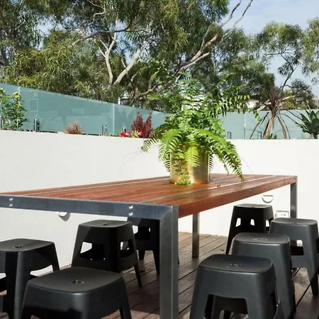 Lola Three Levels Of Style With Rooftop Terrace-3