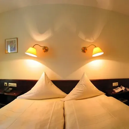 Hotel Waldhaus-2