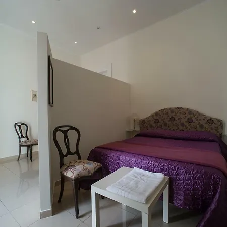Flora Rooms-3