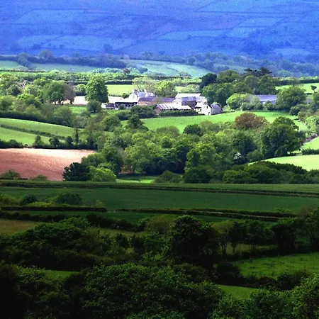 Lovaton Farmhouse-2