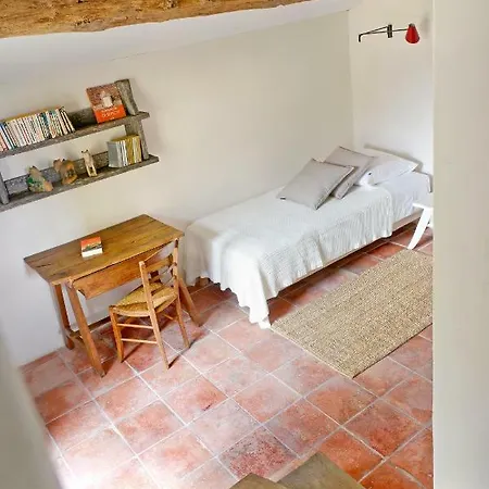 Maison Forte-2