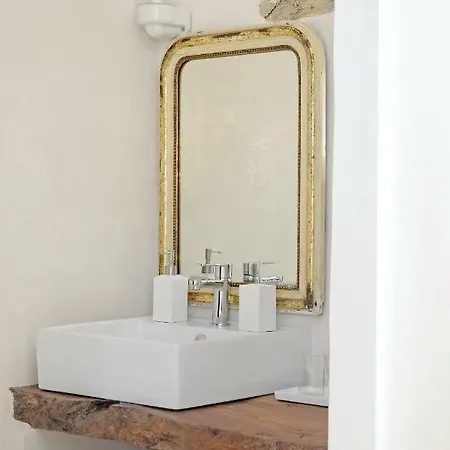 Maison Forte-3