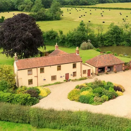 Wood Farm Kerdiston-3