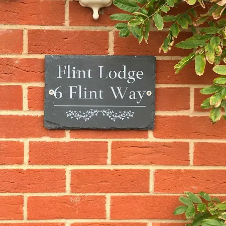 Flint Lodge-3