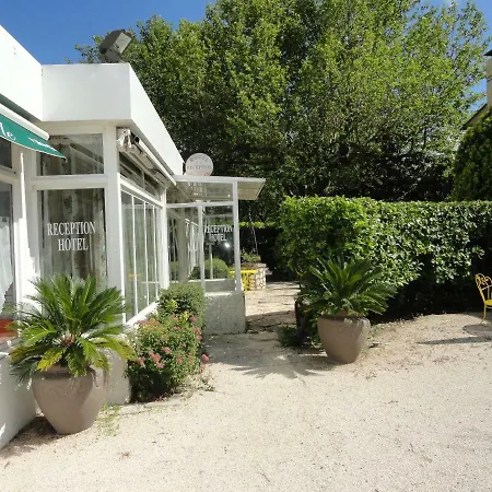 Hotel De L'Ile-3