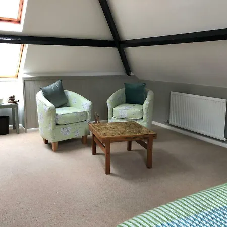 Burlington House Guest House-3