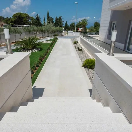 Apartments Villa Hadria-3