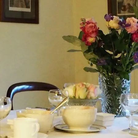 Nightingale Cottage Bed And Breakfast-2