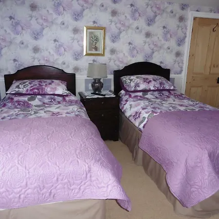 Hillside Bed And Breakfast-2