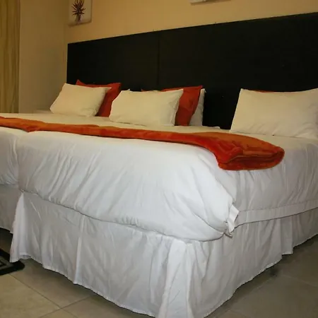 Savannah Guest House-2