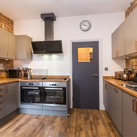 Salisbury Street Guesthouse-3