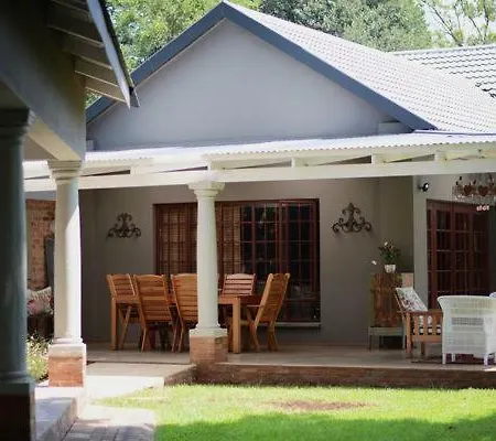 Dancing River Guesthouse-2