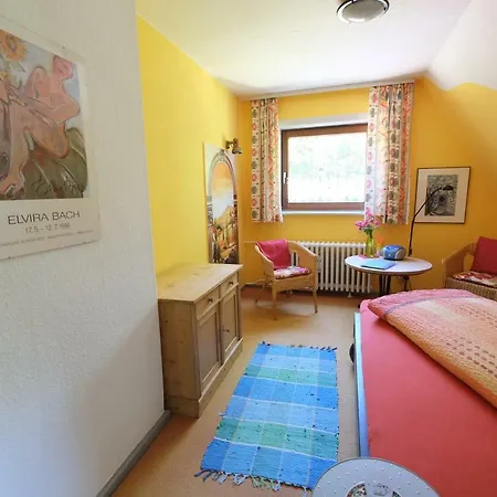 Frauenpension Arleta - Women only-3