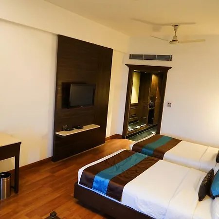 Hotel Park Grand-3